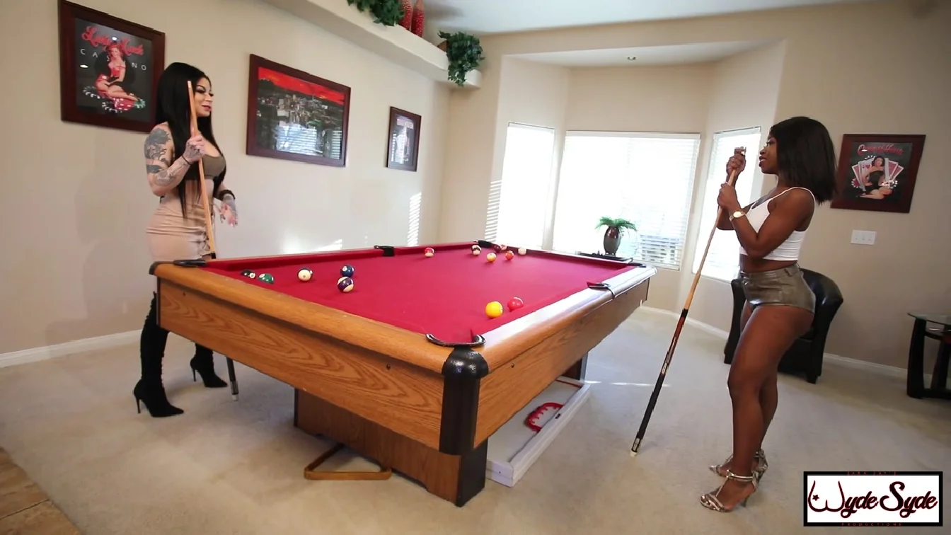 Harmonie Marquis Hot Girls In The Holes XXX